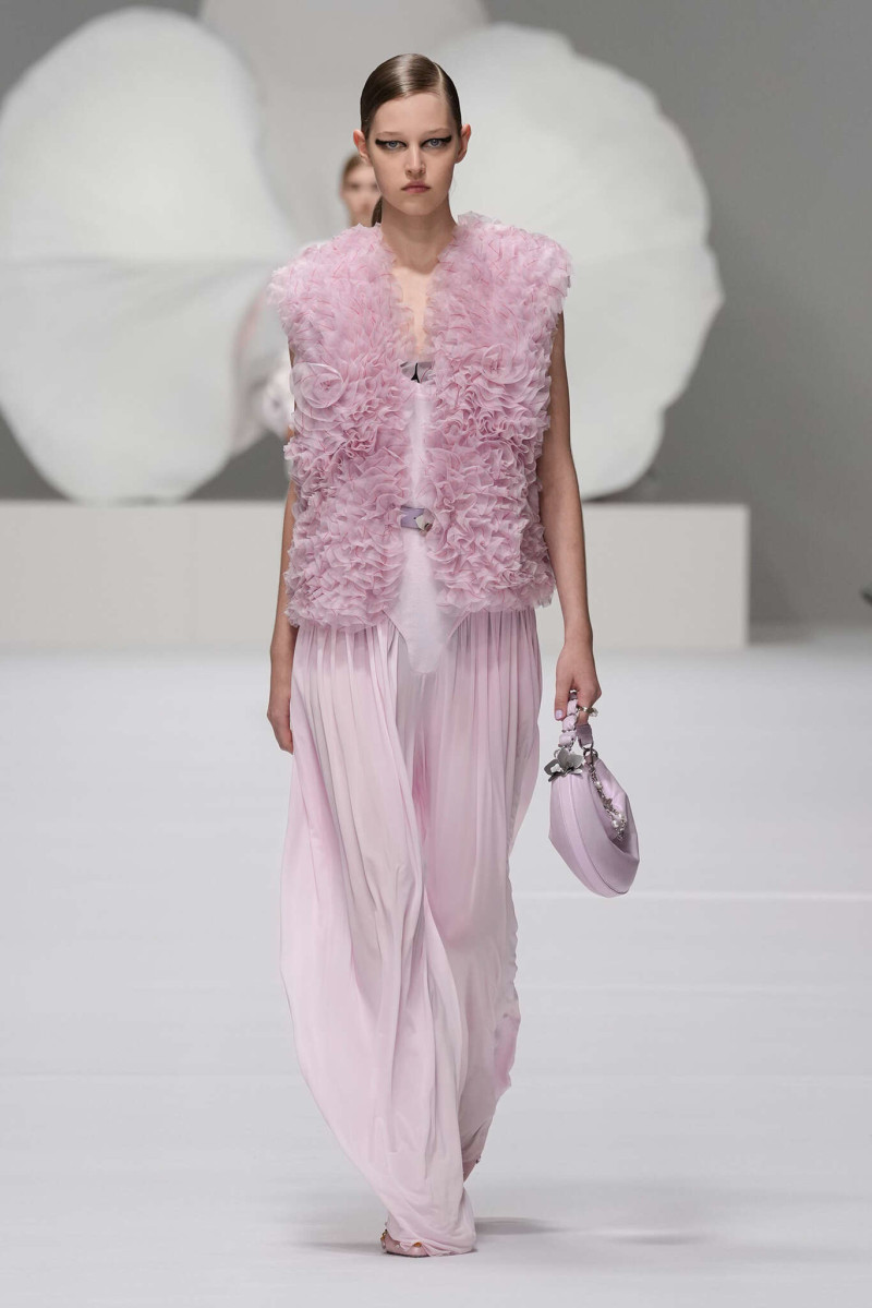 Genny fashion show for Spring/Summer 2025