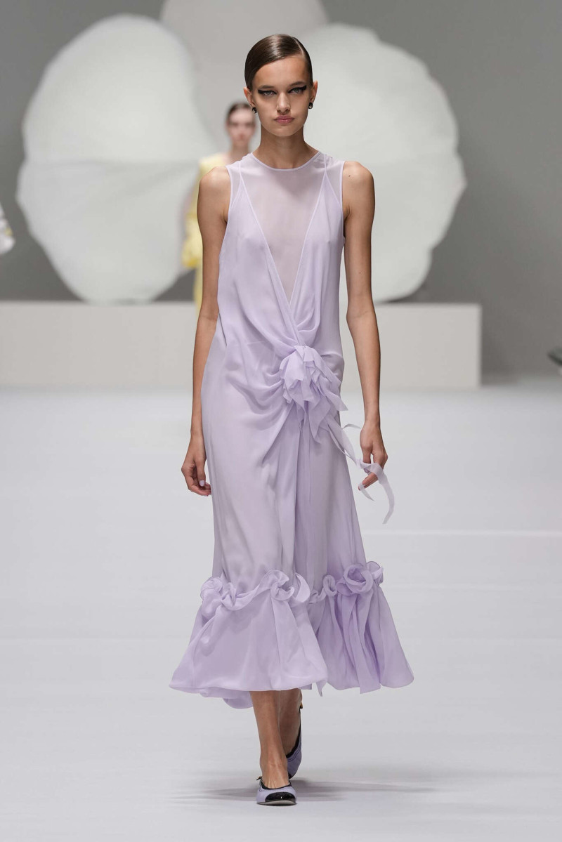 Genny fashion show for Spring/Summer 2025