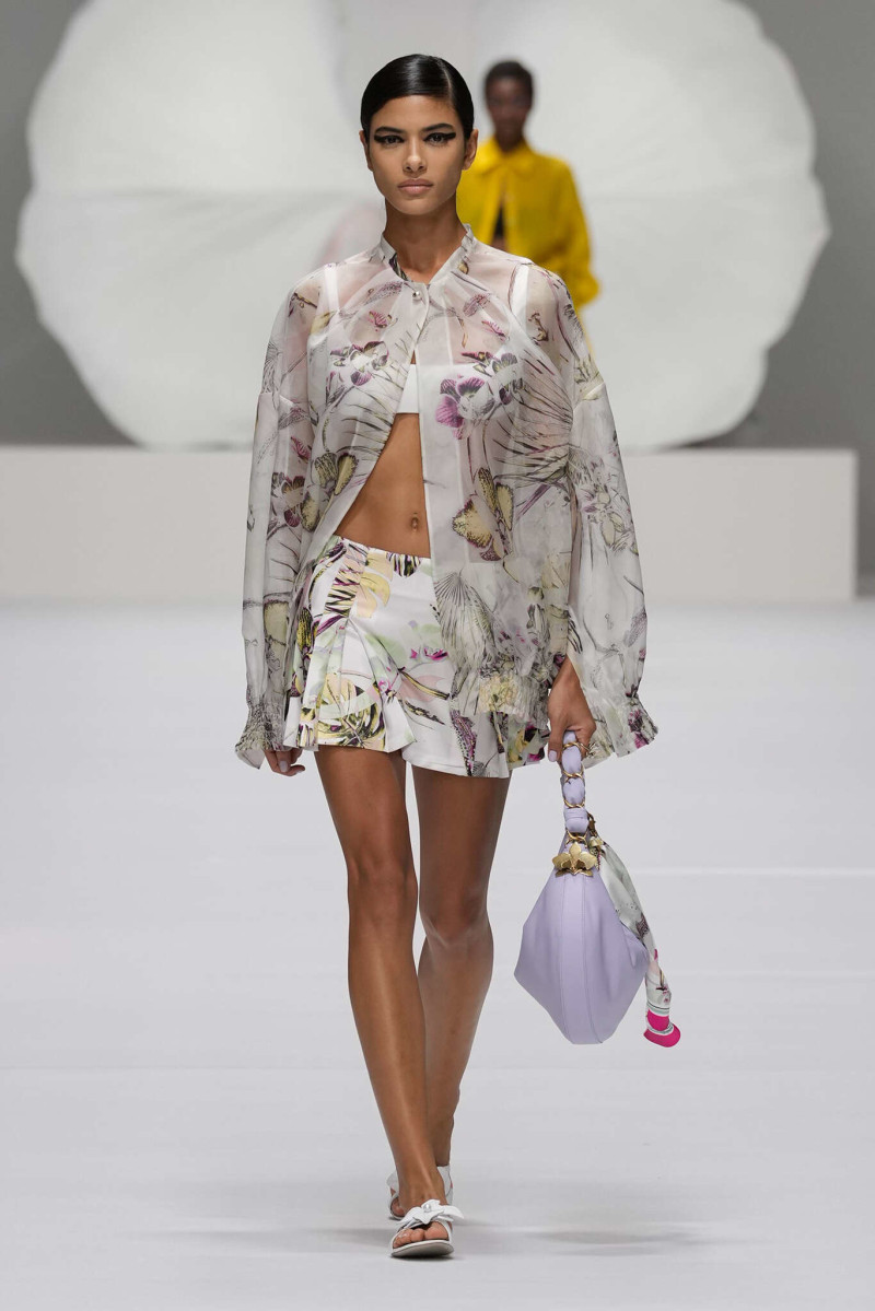 Genny fashion show for Spring/Summer 2025