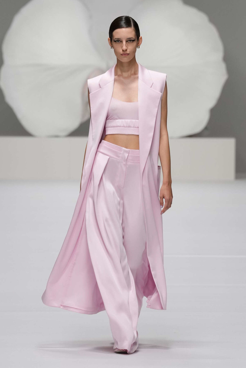Genny fashion show for Spring/Summer 2025
