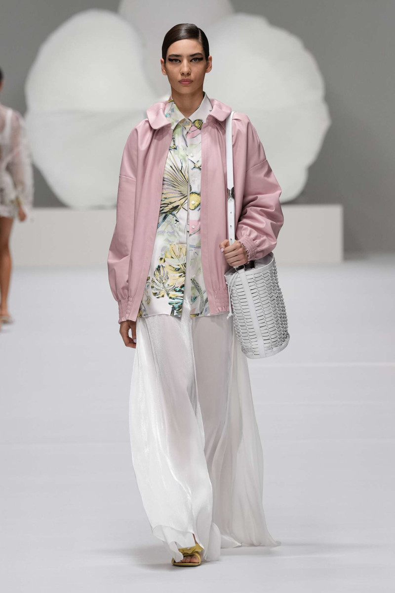 Genny fashion show for Spring/Summer 2025