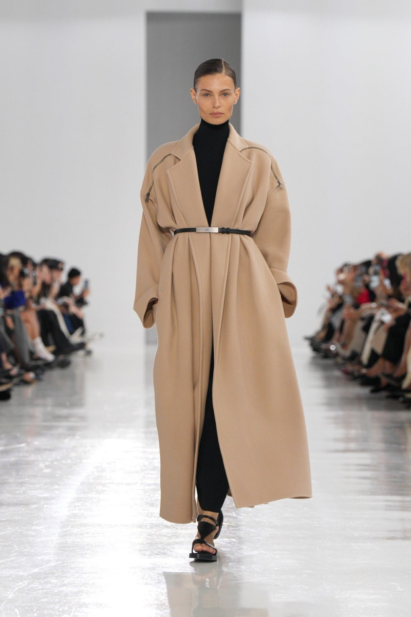 Max Mara fashion show for Spring/Summer 2025