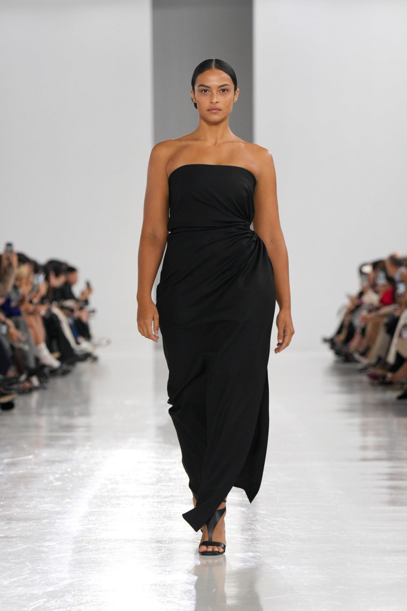 Max Mara fashion show for Spring/Summer 2025