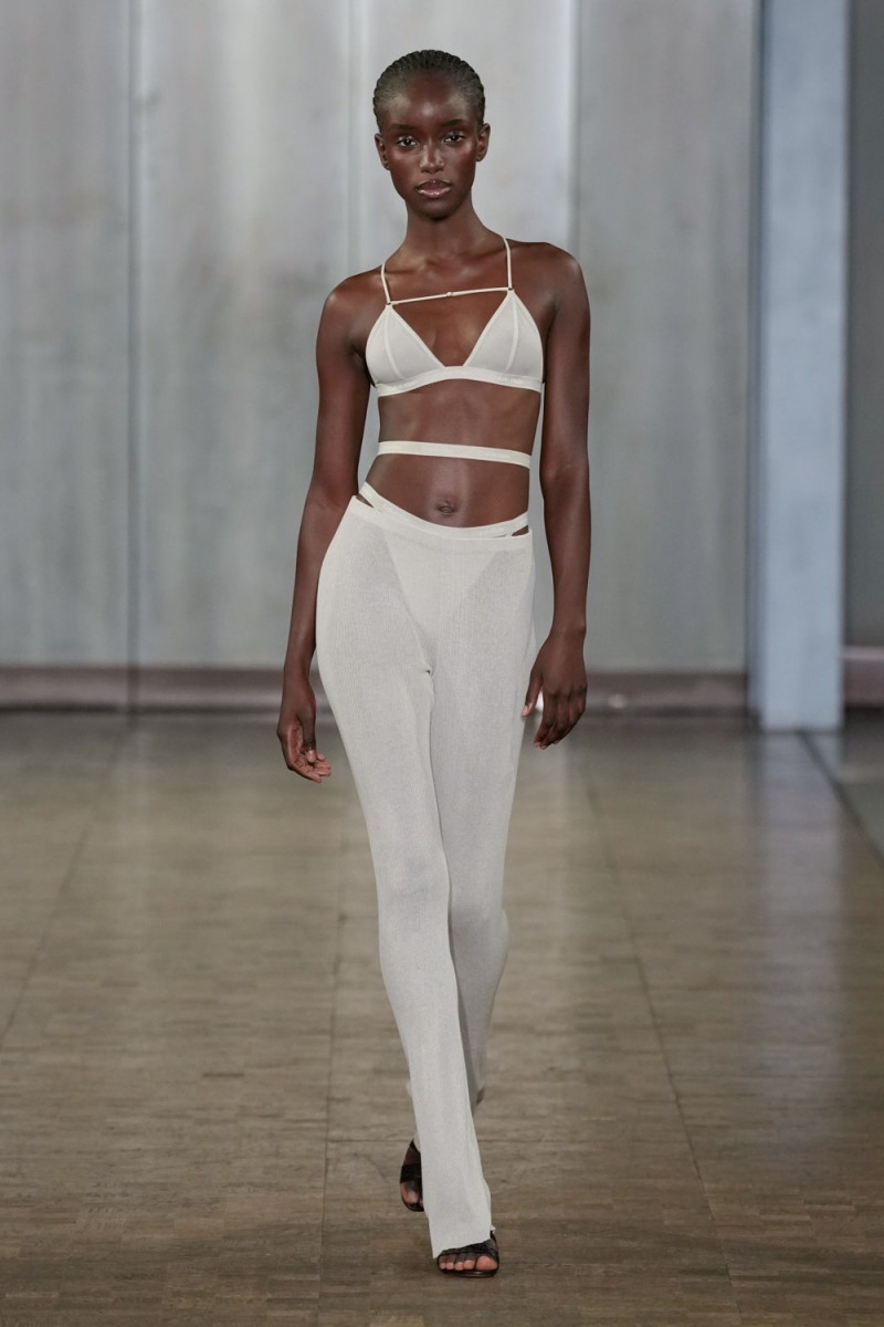 Nensi Dojaka fashion show for Spring/Summer 2025