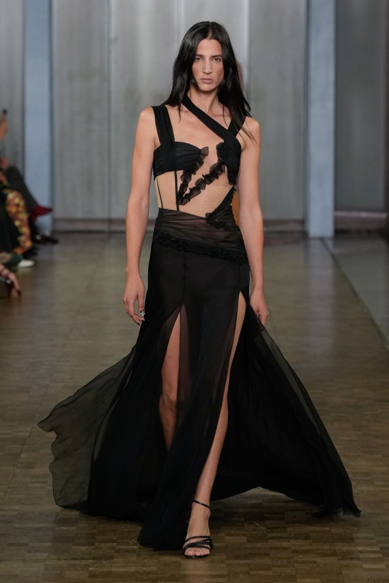 Nensi Dojaka fashion show for Spring/Summer 2025
