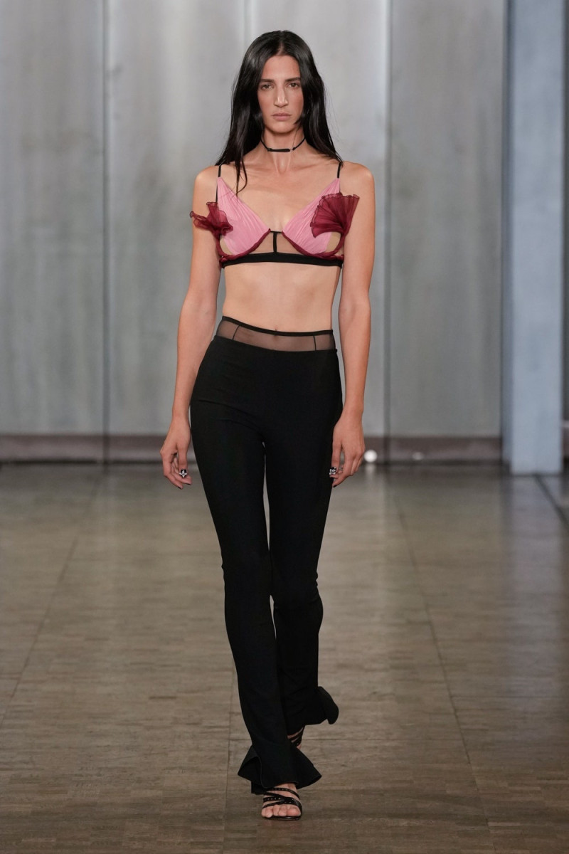 Nensi Dojaka fashion show for Spring/Summer 2025