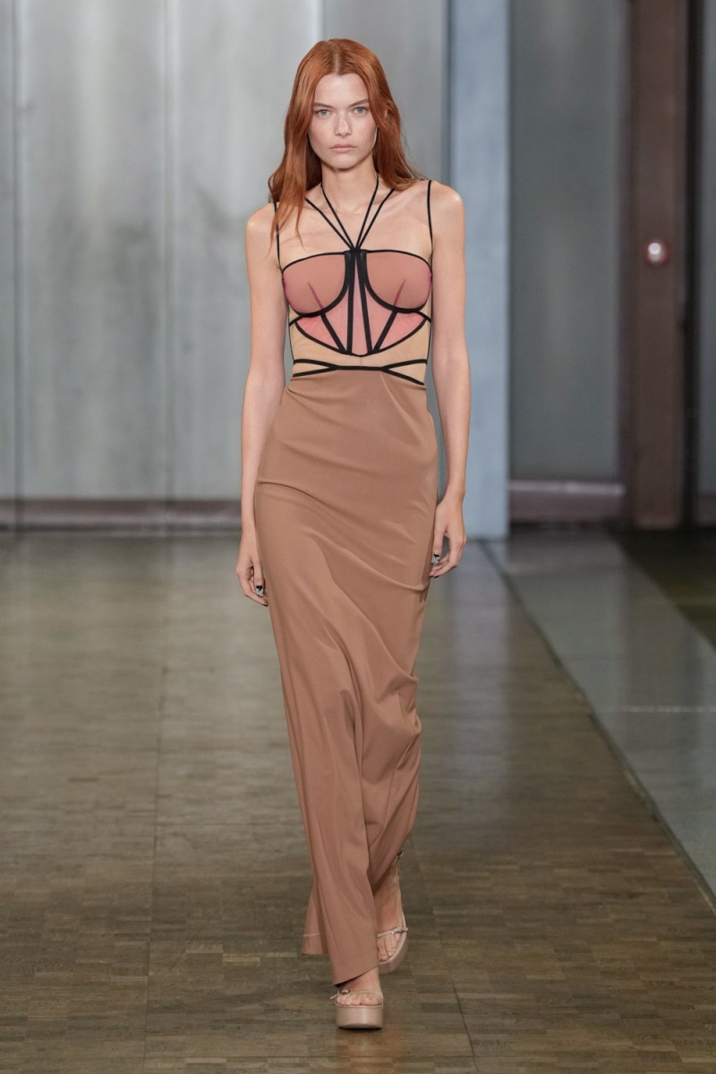 Nensi Dojaka fashion show for Spring/Summer 2025