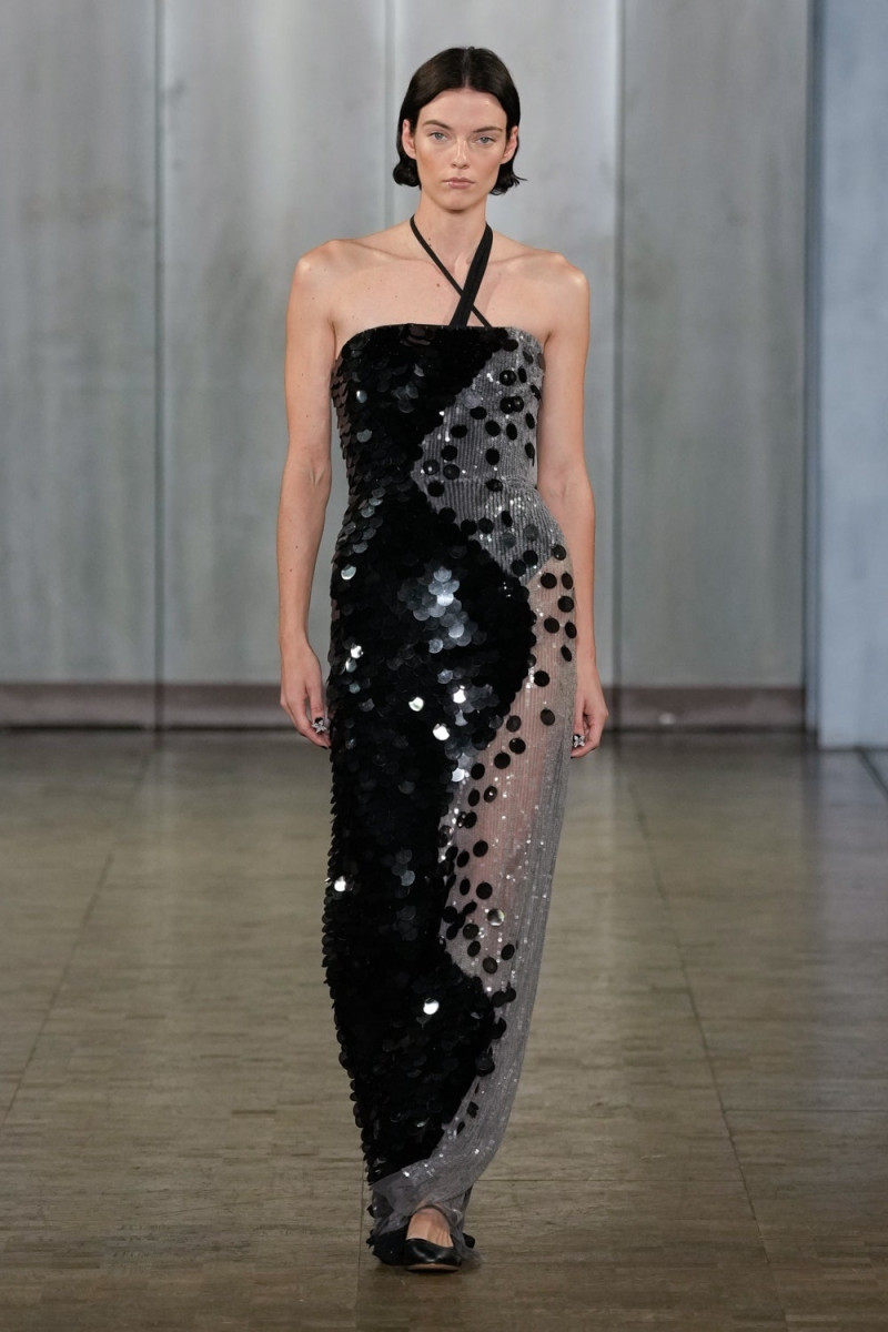 Nensi Dojaka fashion show for Spring/Summer 2025