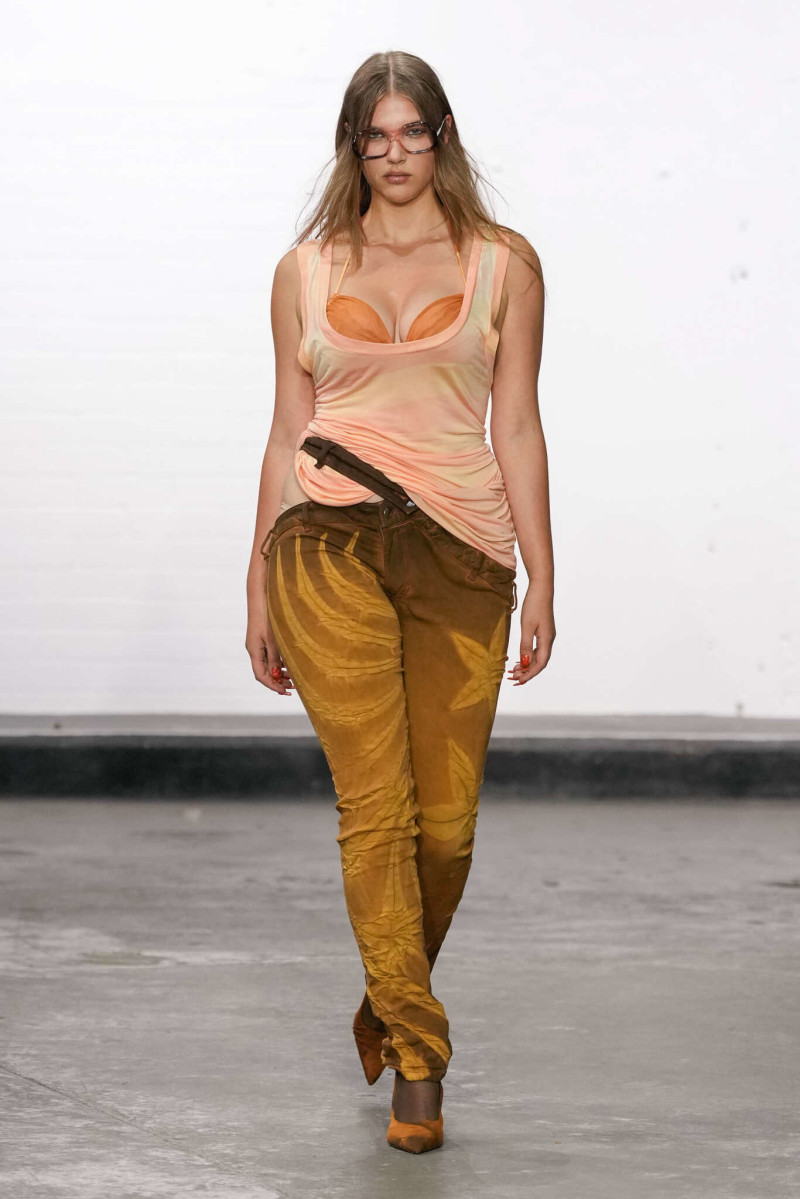 Masha Popova fashion show for Spring/Summer 2025
