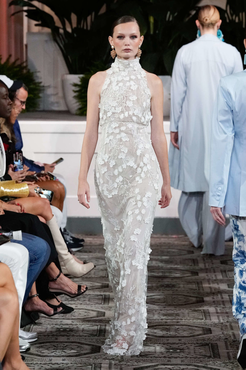 Dennis Basso fashion show for Spring/Summer 2025