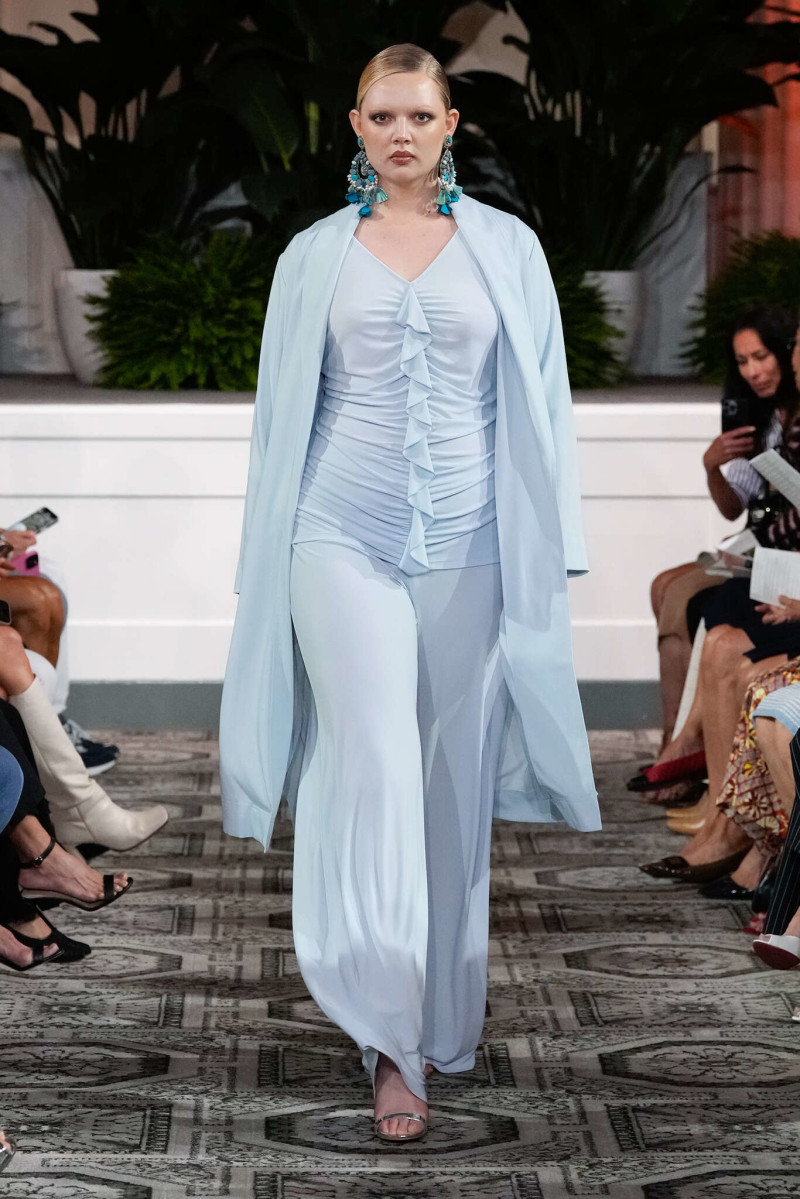 Dennis Basso fashion show for Spring/Summer 2025