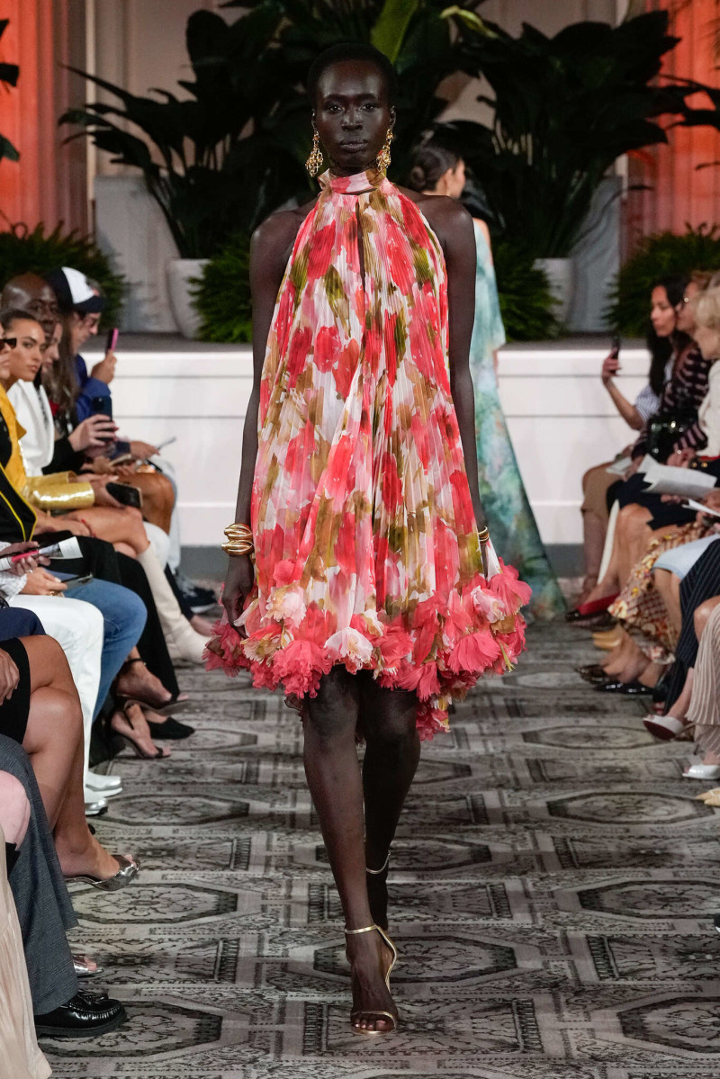 Dennis Basso fashion show for Spring/Summer 2025