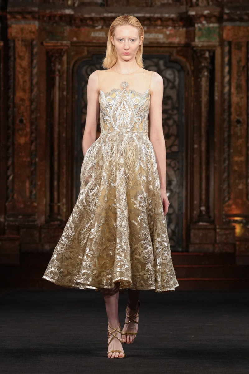 Naeem Khan fashion show for Spring/Summer 2025