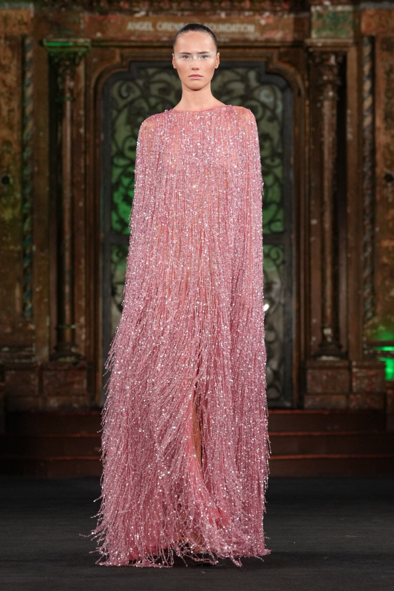 Naeem Khan fashion show for Spring/Summer 2025