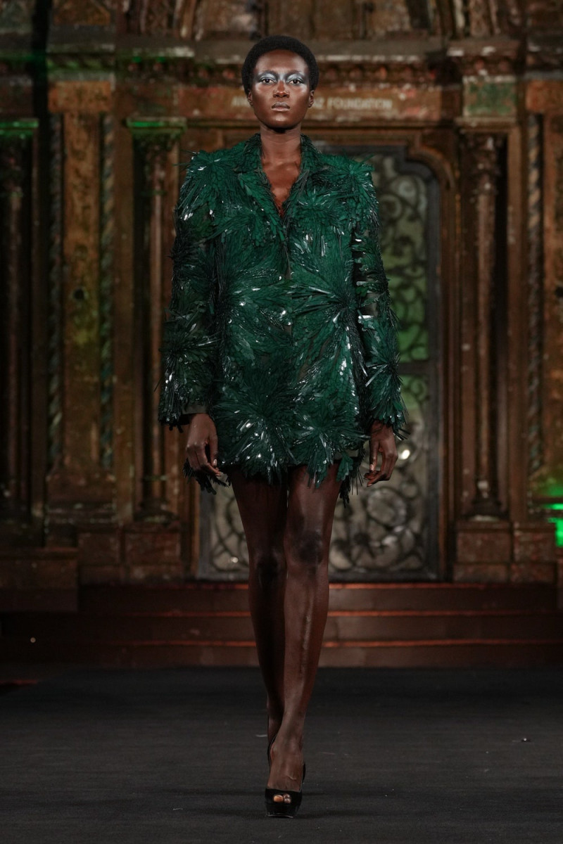 Naeem Khan fashion show for Spring/Summer 2025