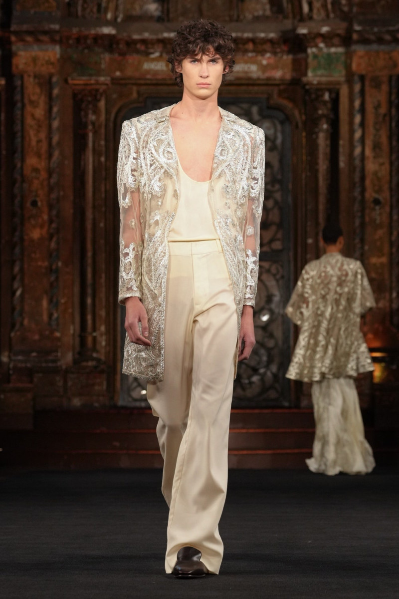Naeem Khan fashion show for Spring/Summer 2025