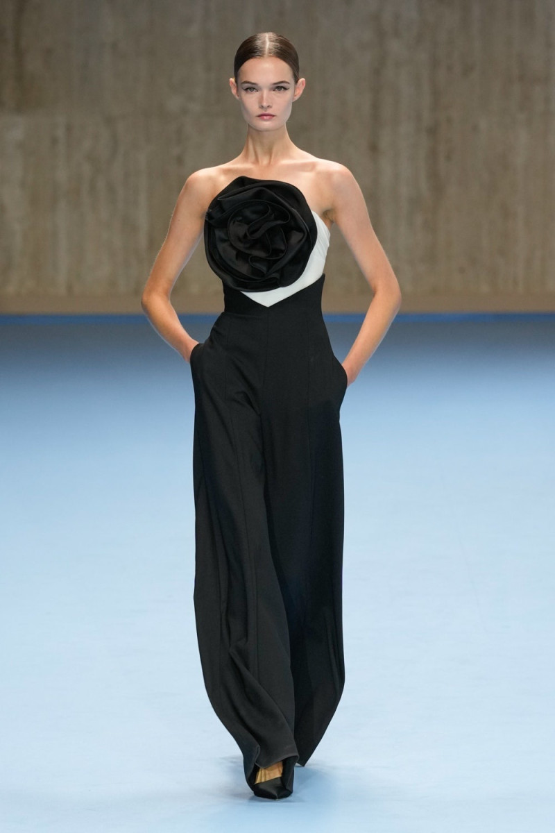 Carolina Herrera fashion show for Spring/Summer 2025
