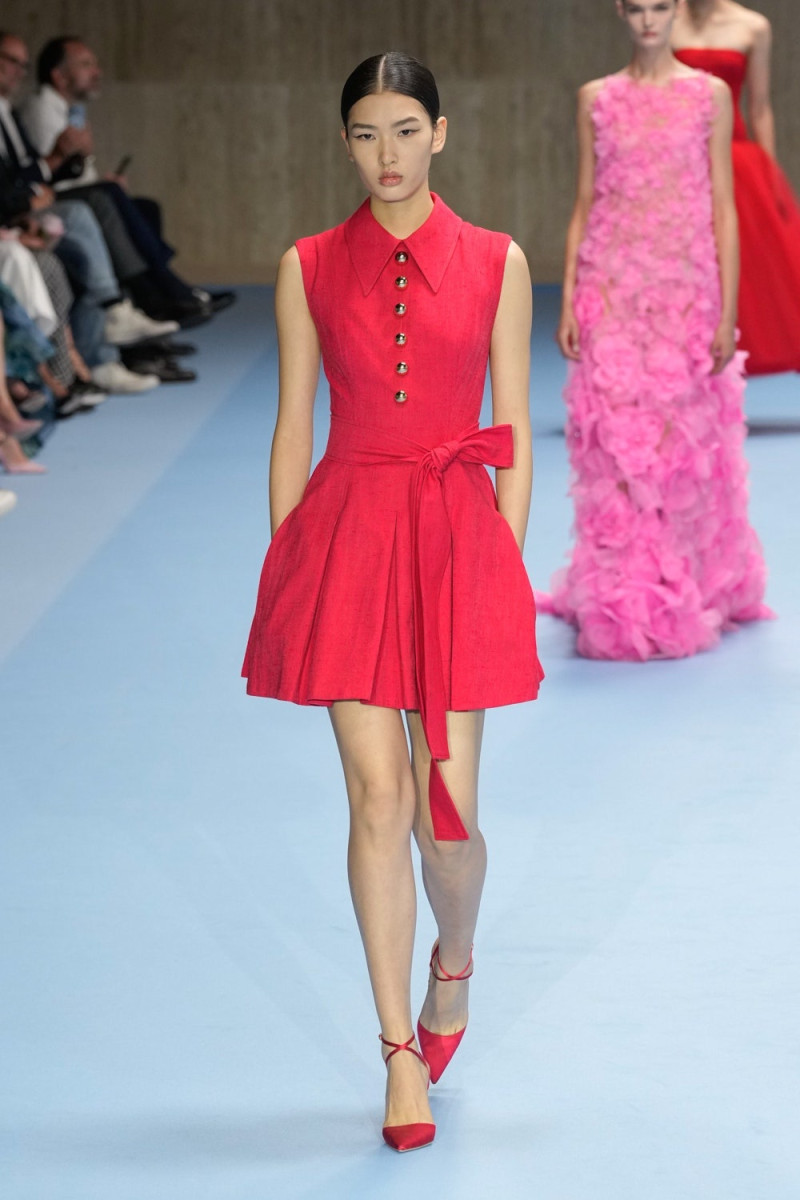 Carolina Herrera fashion show for Spring/Summer 2025