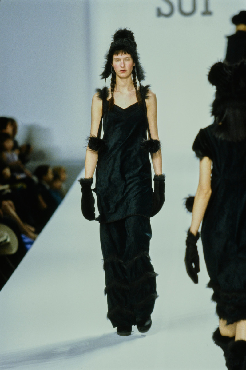 Anna Sui fashion show for Autumn/Winter 1998