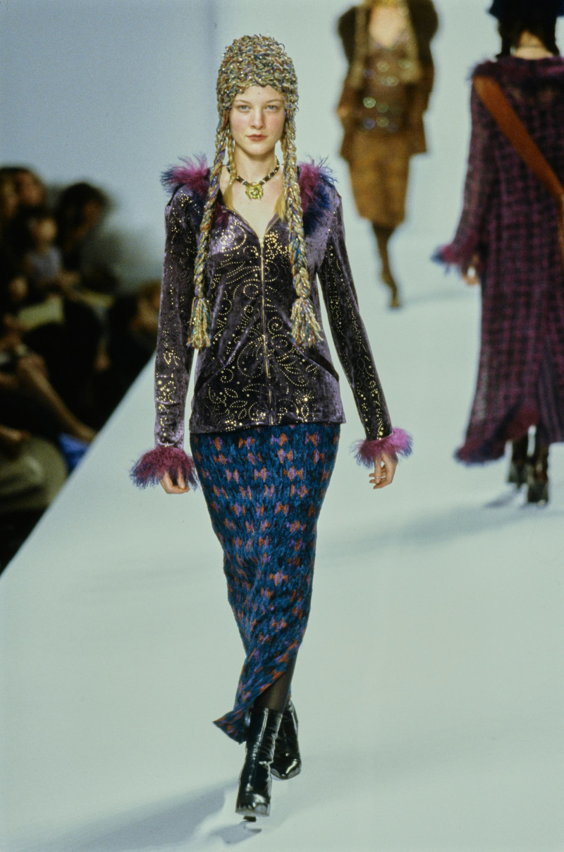 Anna Sui fashion show for Autumn/Winter 1998