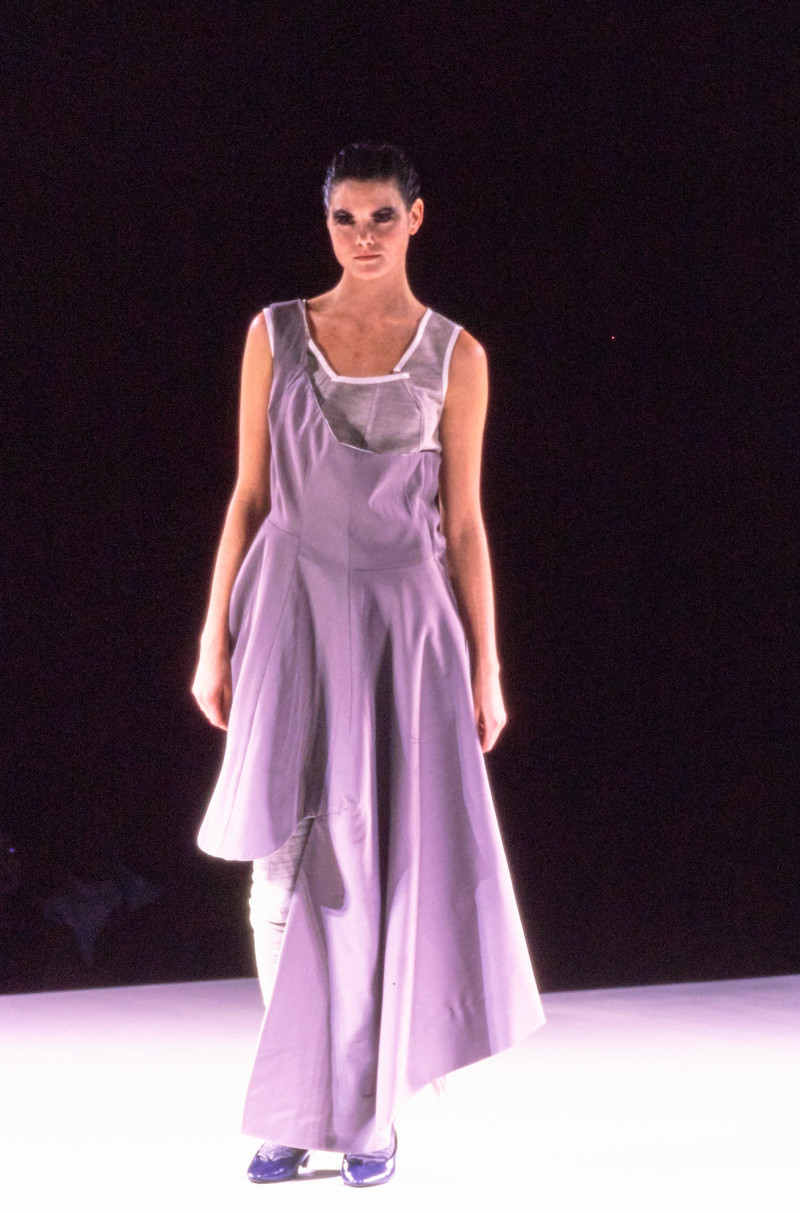 Comme Des Garcons fashion show for Autumn/Winter 1998