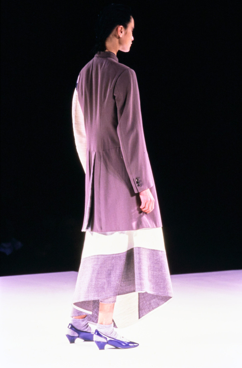 Comme des Garçons fashion show for Autumn/Winter 1998