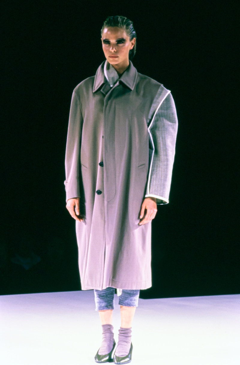 Comme Des Garcons fashion show for Autumn/Winter 1998