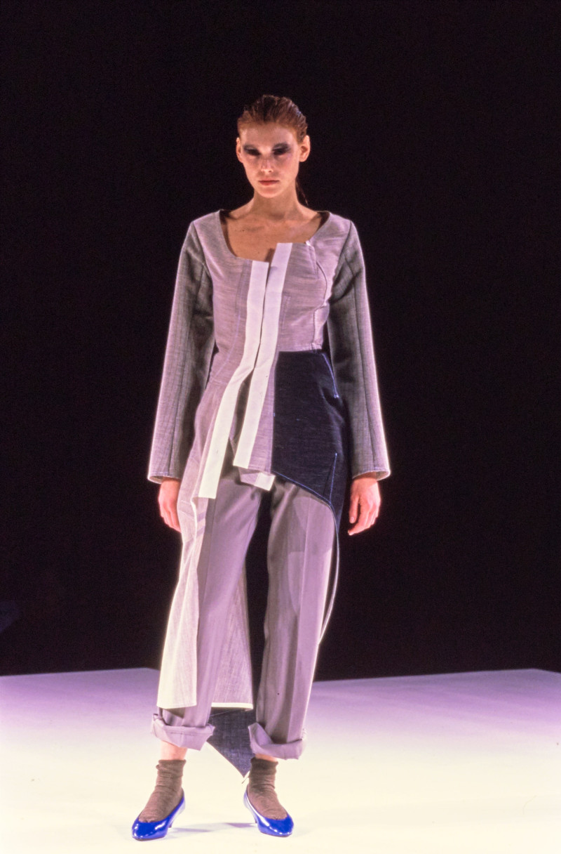 Comme Des Garcons fashion show for Autumn/Winter 1998