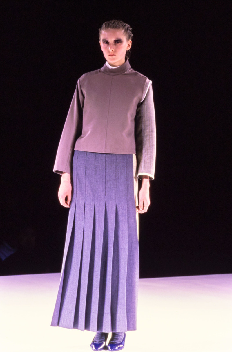Comme Des Garcons fashion show for Autumn/Winter 1998