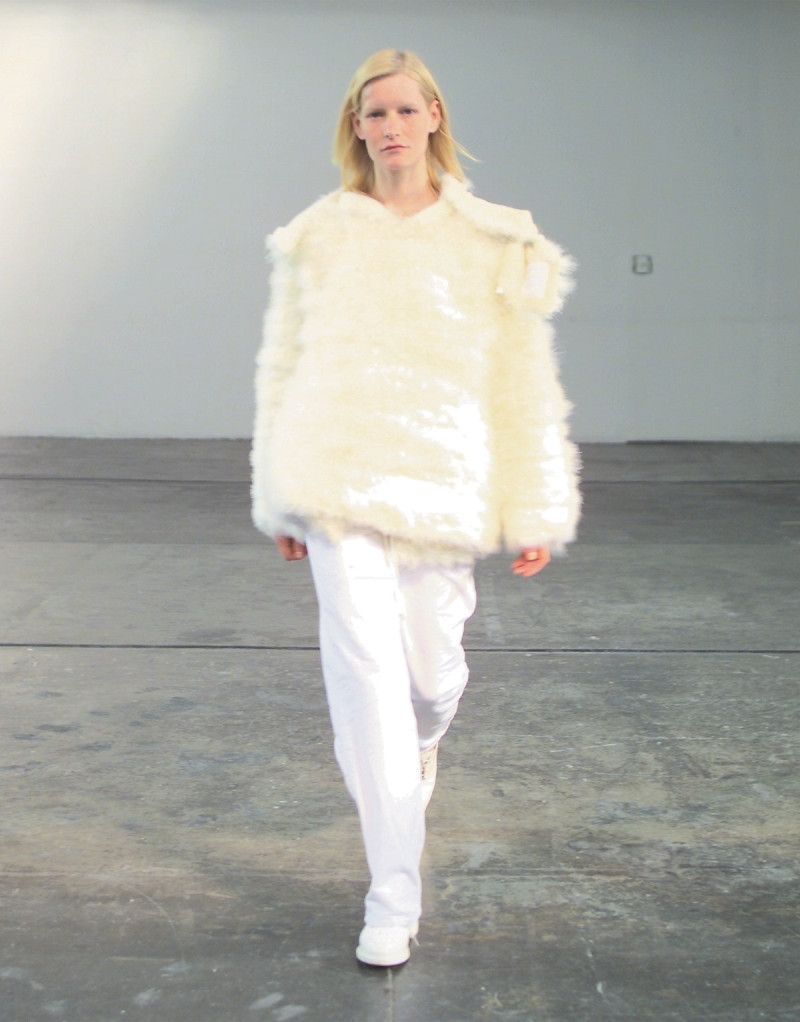 Helmut Lang fashion show for Autumn/Winter 1998