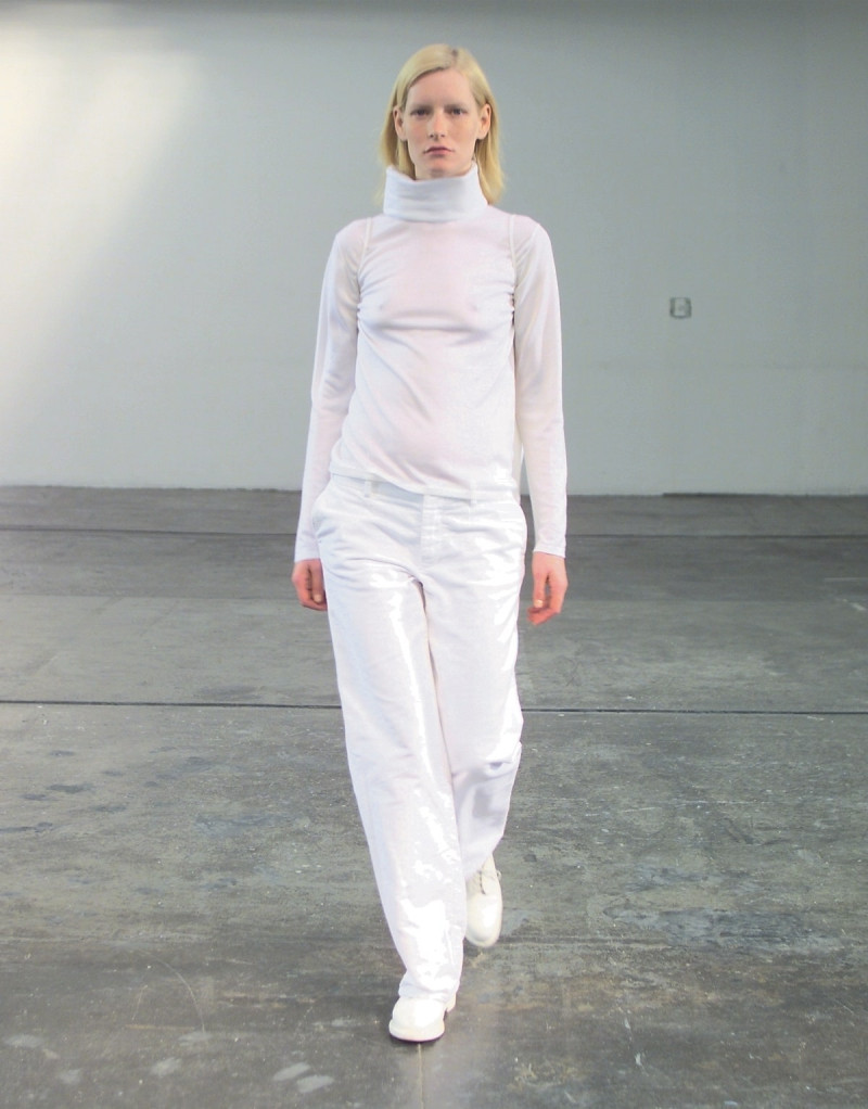 Helmut Lang fashion show for Autumn/Winter 1998