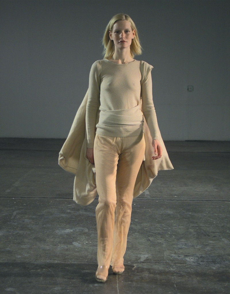 Helmut Lang fashion show for Autumn/Winter 1998
