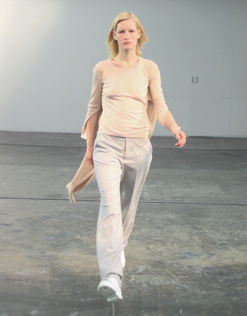 Helmut Lang fashion show for Autumn/Winter 1998