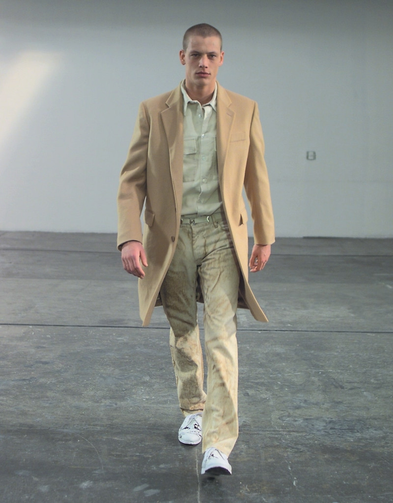 Helmut Lang fashion show for Autumn/Winter 1998