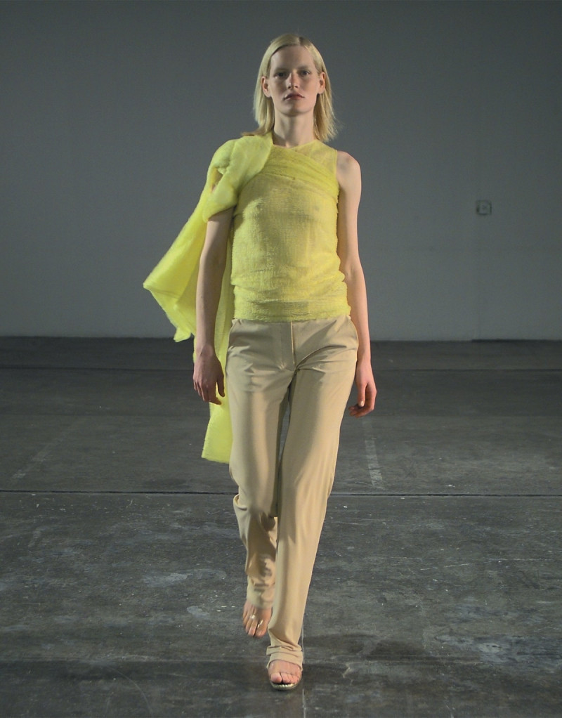 Helmut Lang fashion show for Autumn/Winter 1998
