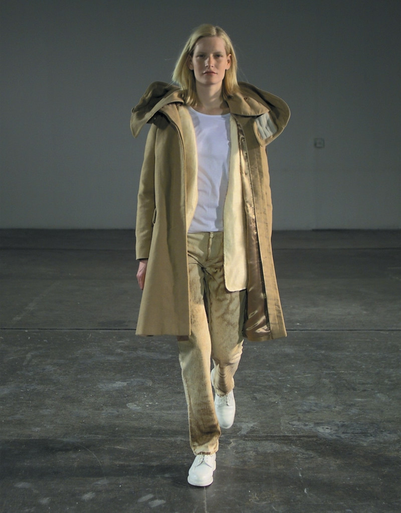 Helmut Lang fashion show for Autumn/Winter 1998