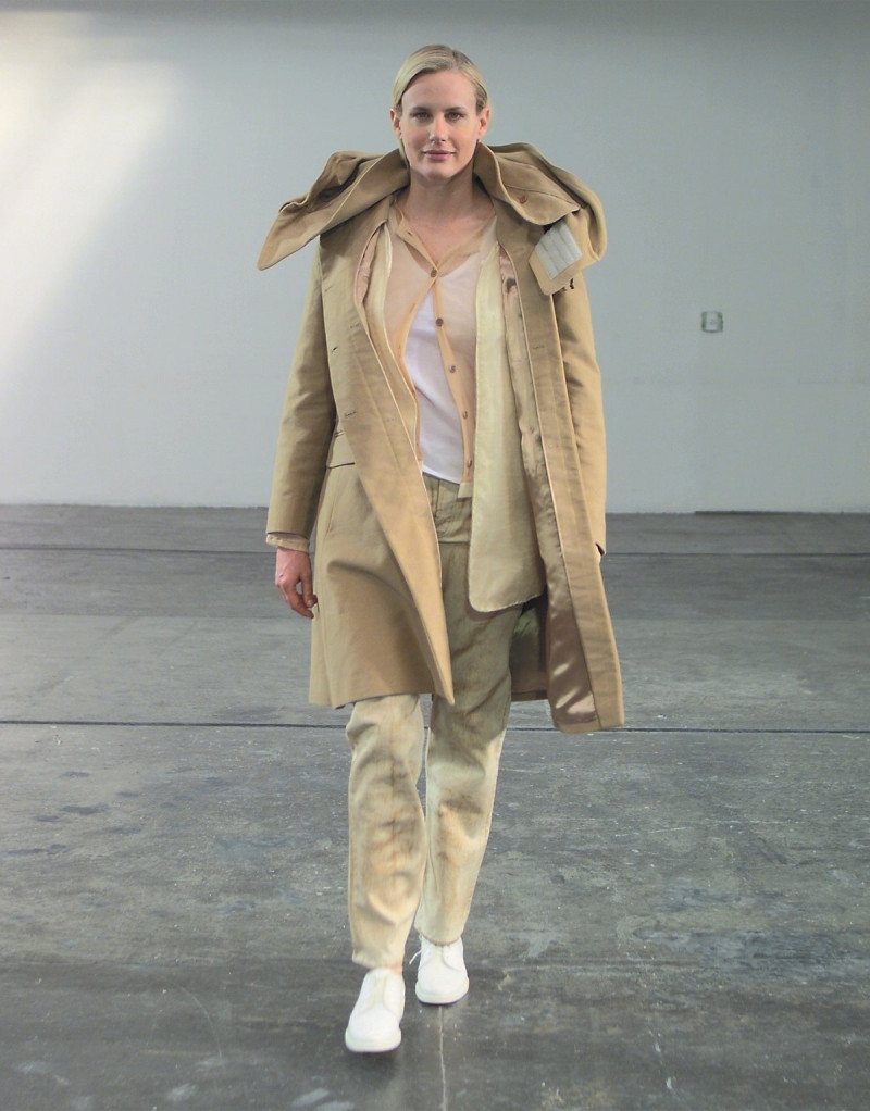 Helmut Lang fashion show for Autumn/Winter 1998