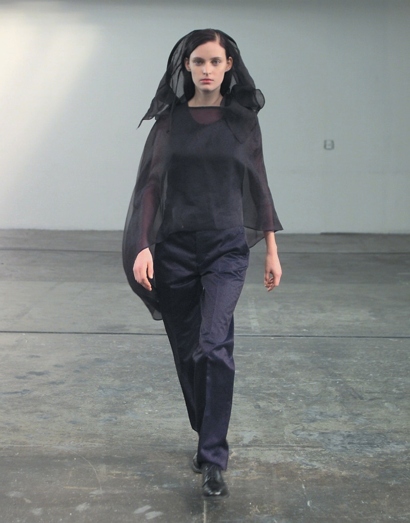 Helmut Lang fashion show for Autumn/Winter 1998