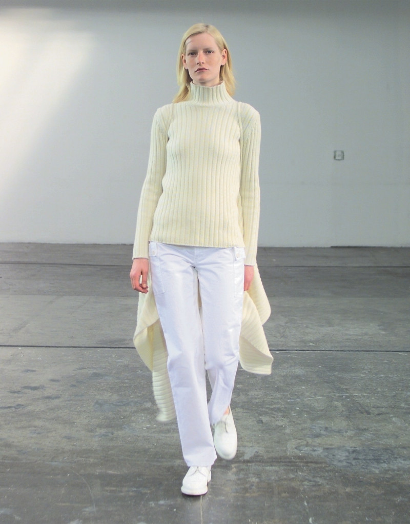 Helmut Lang fashion show for Autumn/Winter 1998