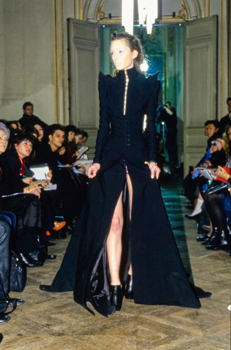 Olivier Theyskens fashion show for Autumn/Winter 1998