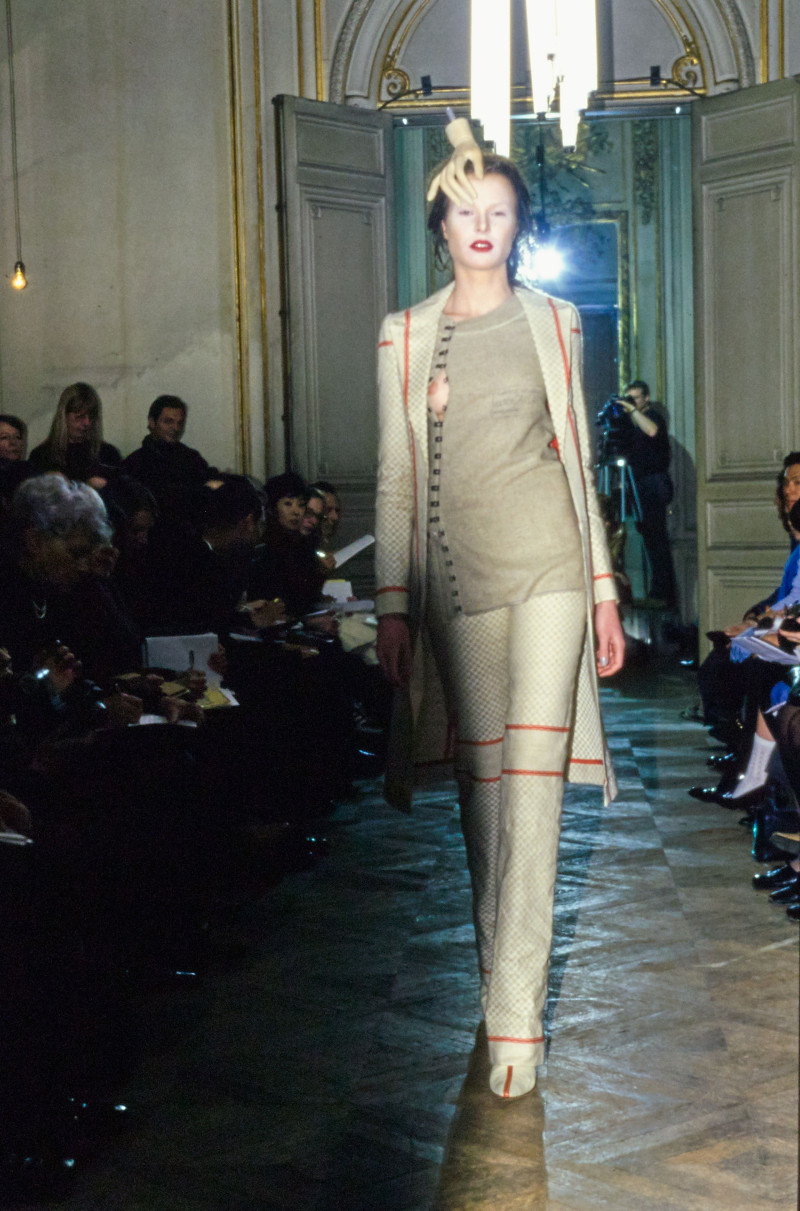 Olivier Theyskens fashion show for Autumn/Winter 1998