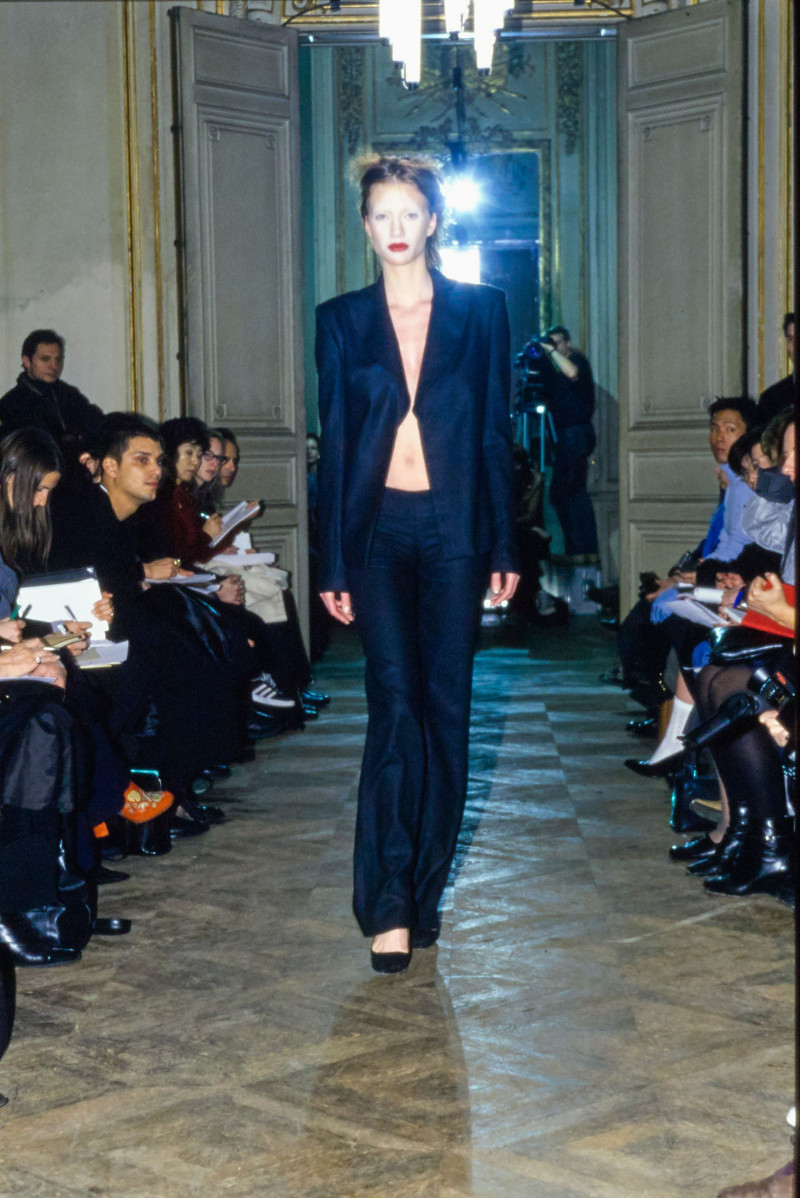Olivier Theyskens fashion show for Autumn/Winter 1998