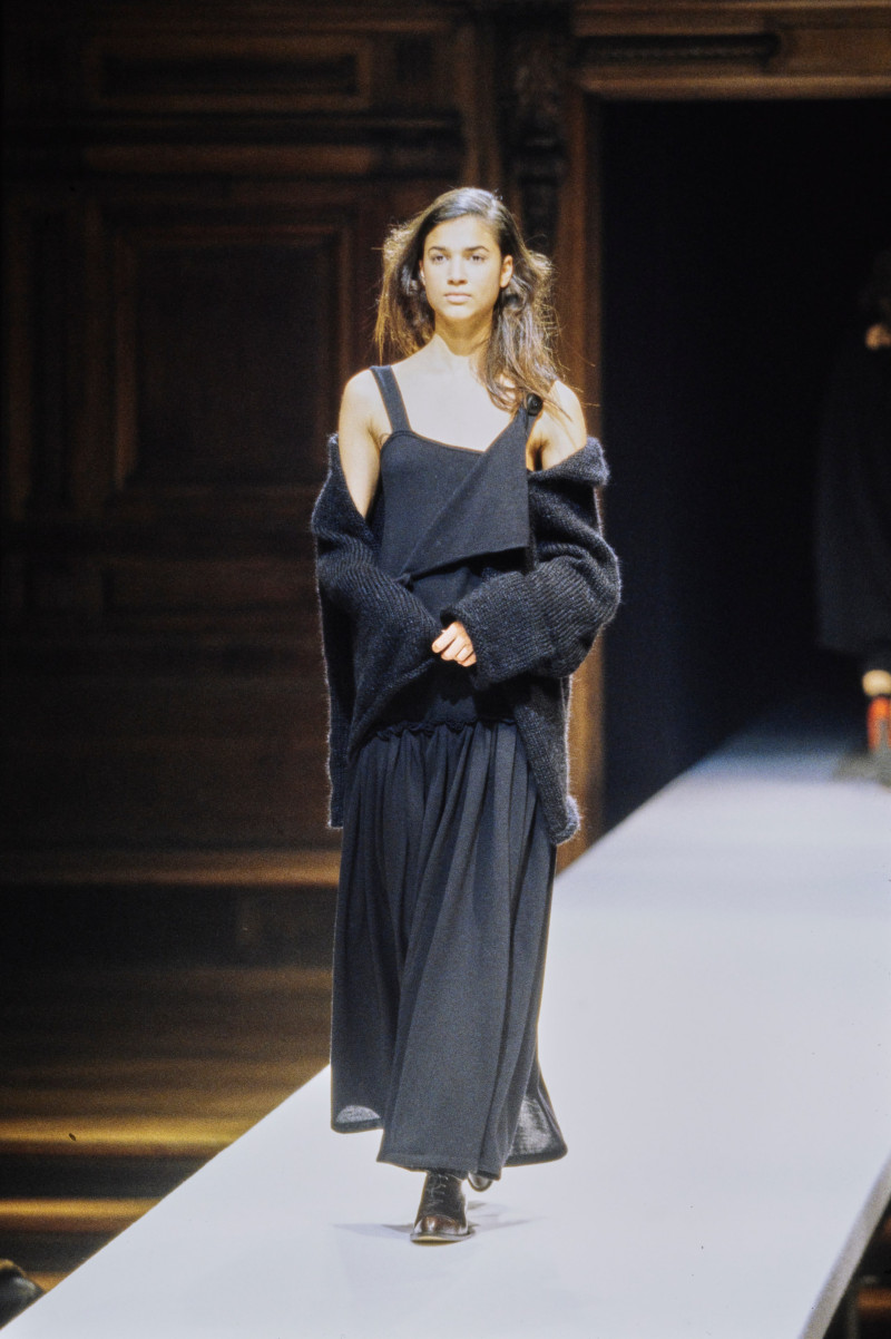 Teresa Lourenço featured in  the Yohji Yamamoto fashion show for Autumn/Winter 1998