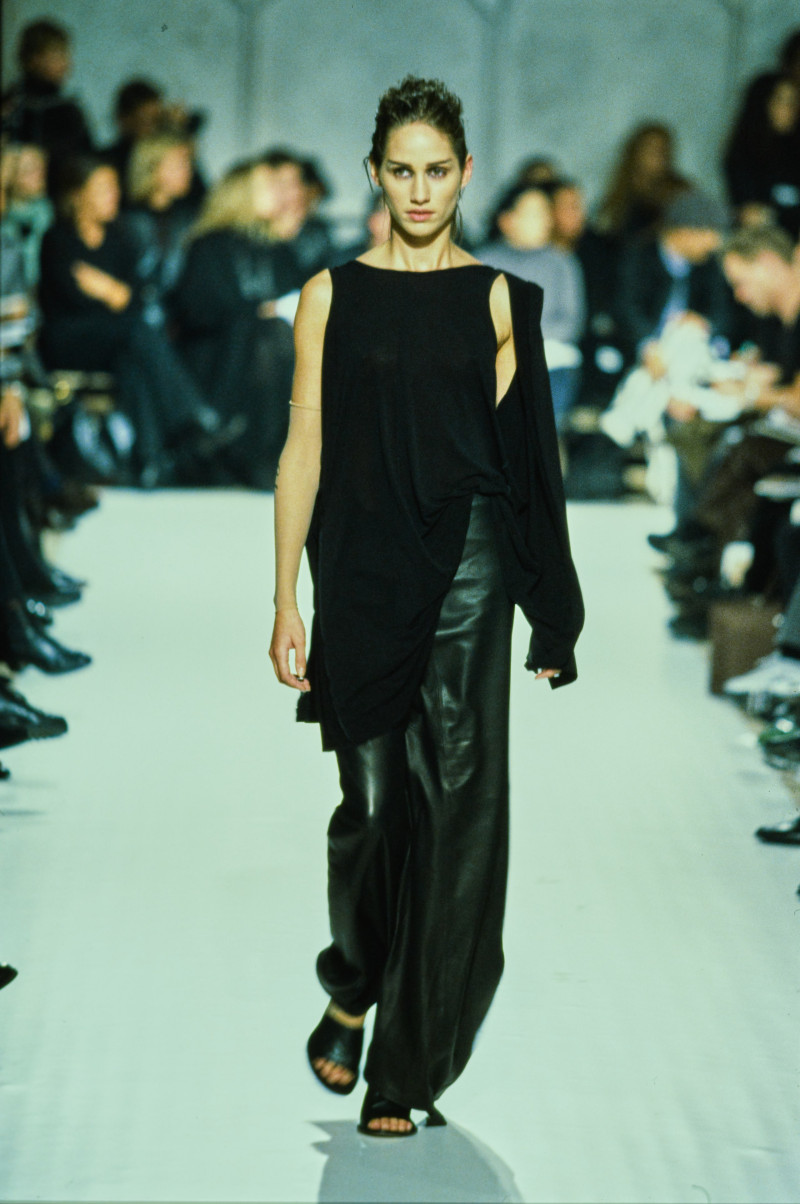 Ann Demeulemeester fashion show for Spring/Summer 1998