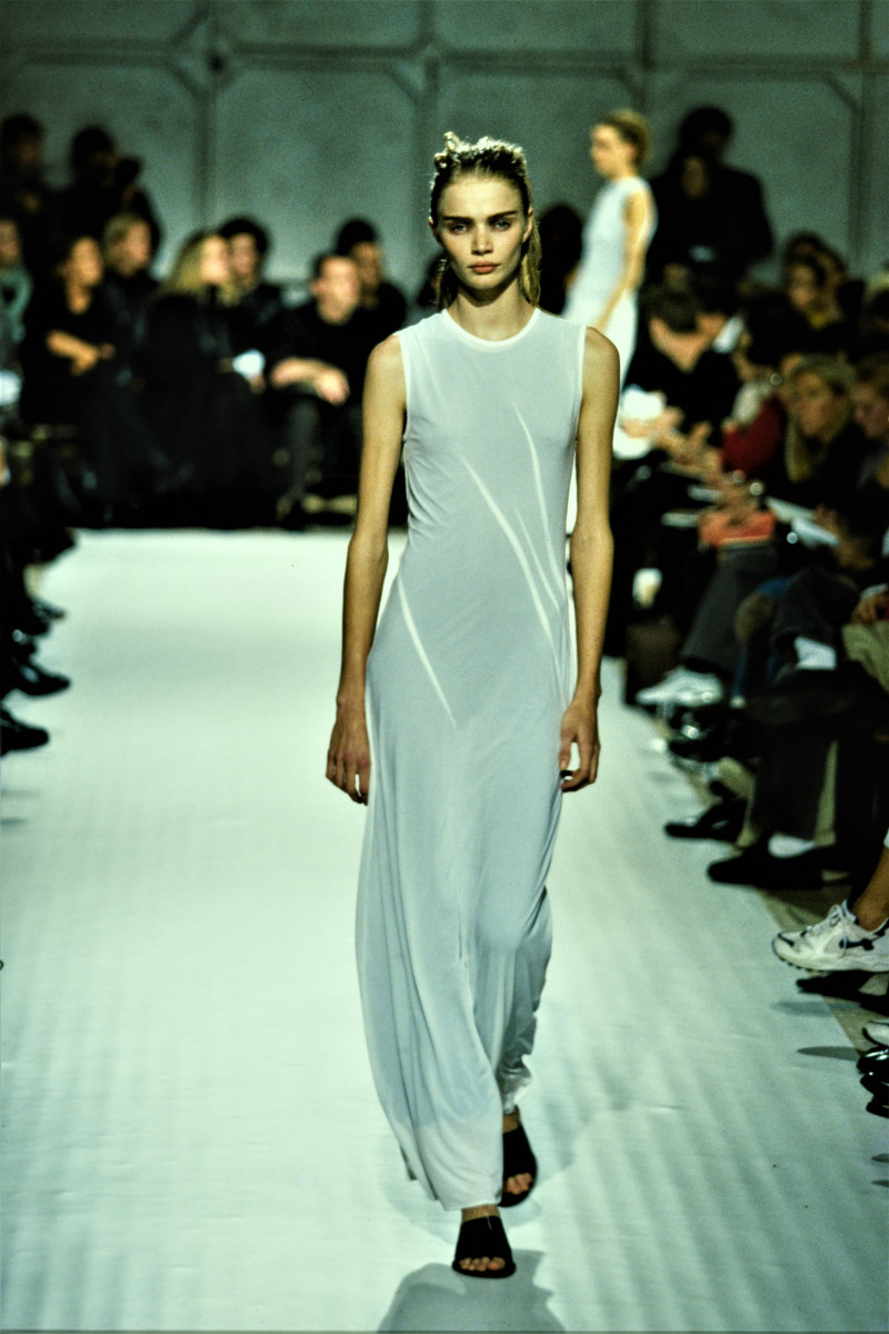 Ann Demeulemeester fashion show for Spring/Summer 1998