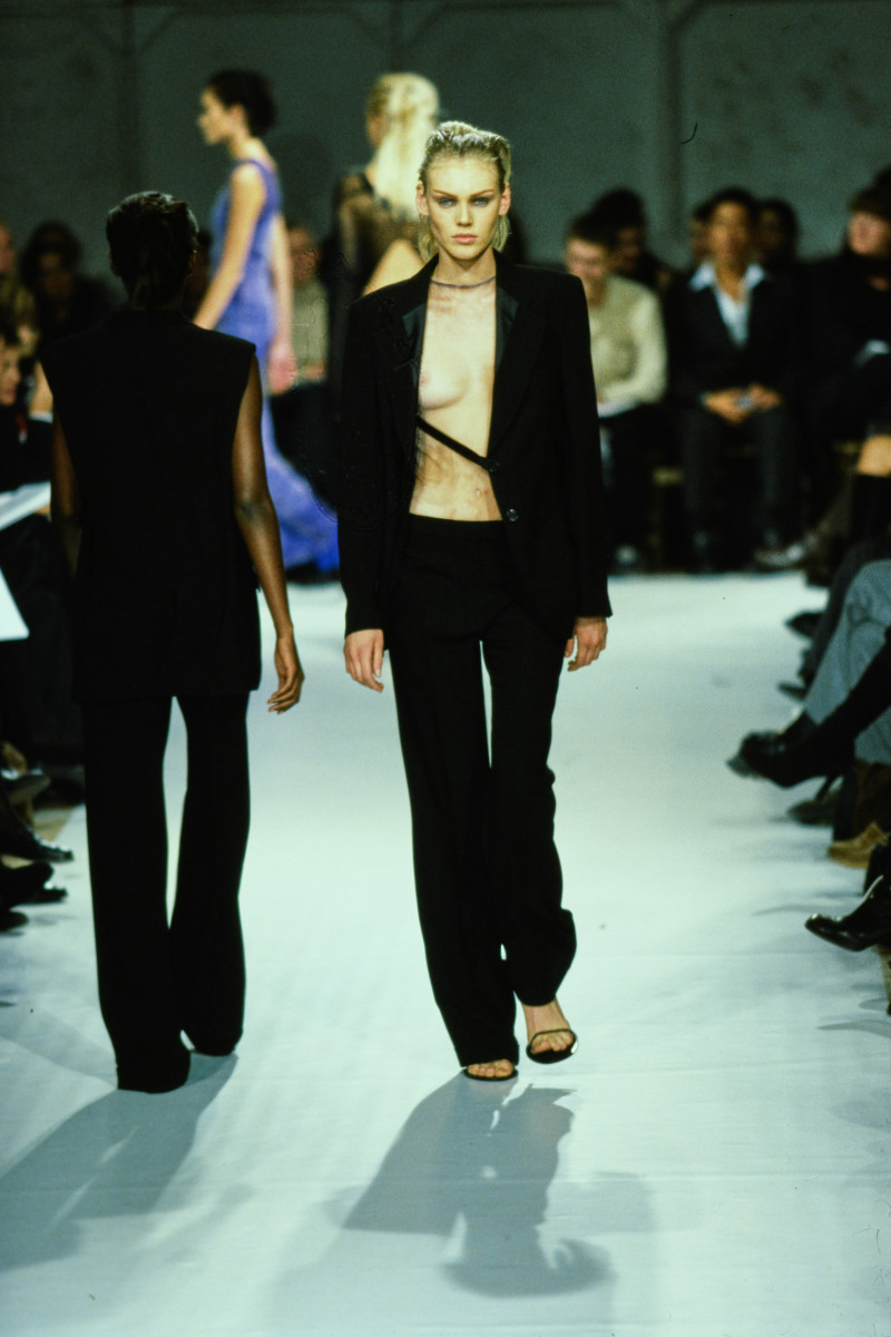 Ann Demeulemeester fashion show for Spring/Summer 1998