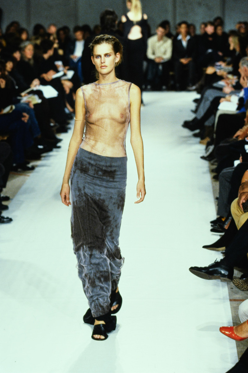 Ann Demeulemeester fashion show for Spring/Summer 1998