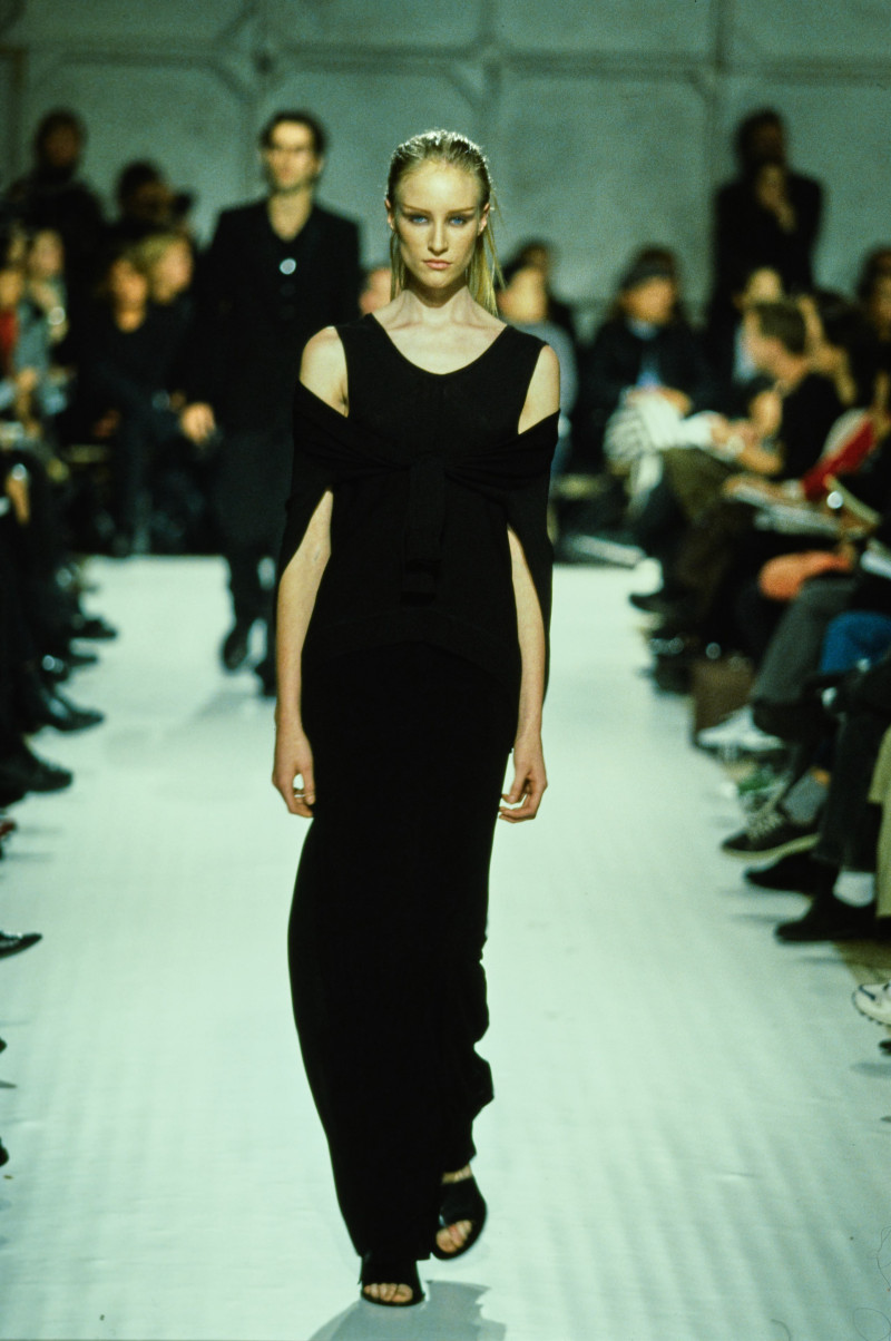 Ann Demeulemeester fashion show for Spring/Summer 1998