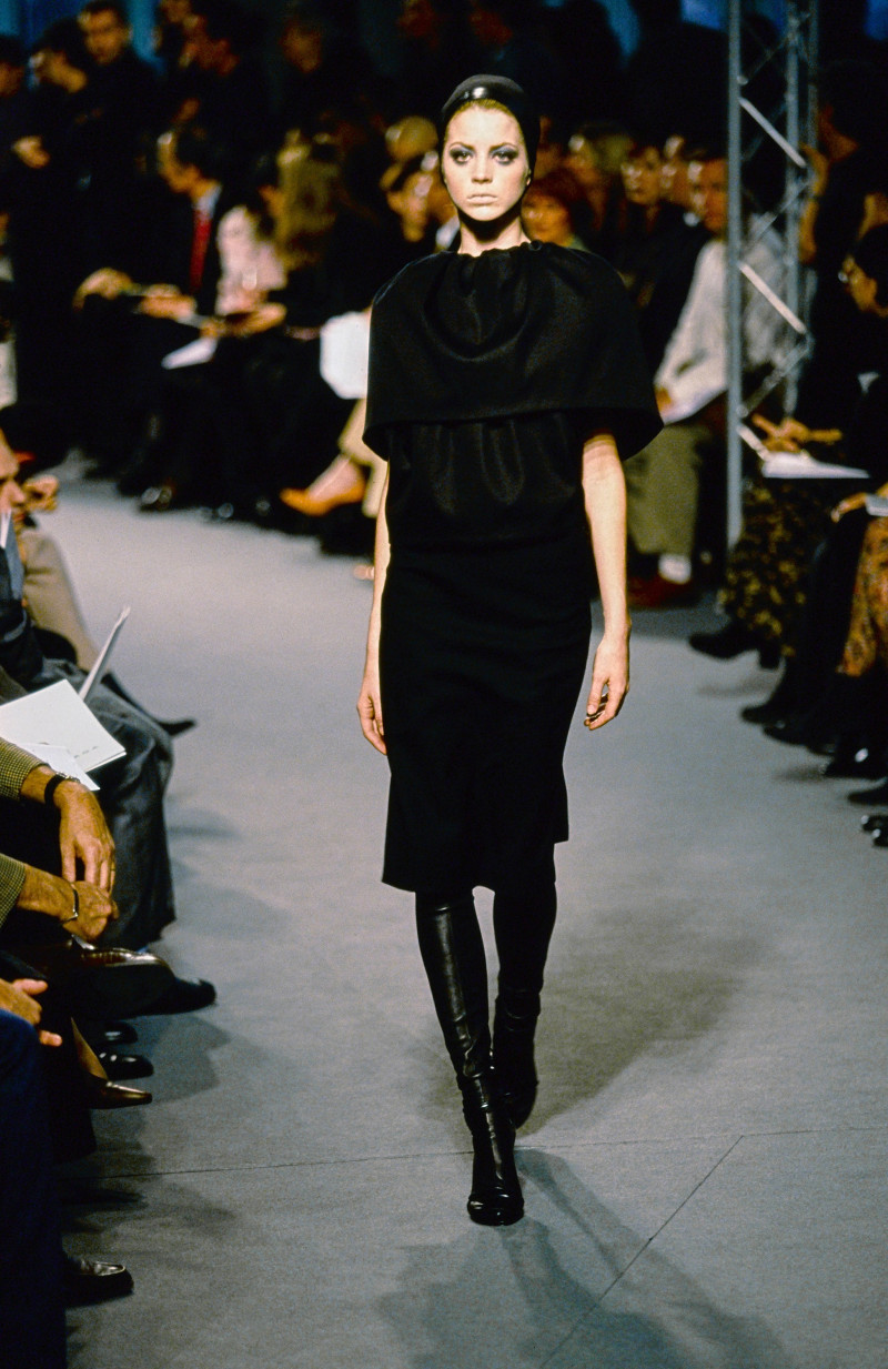 Balenciaga fashion show for Spring/Summer 1998