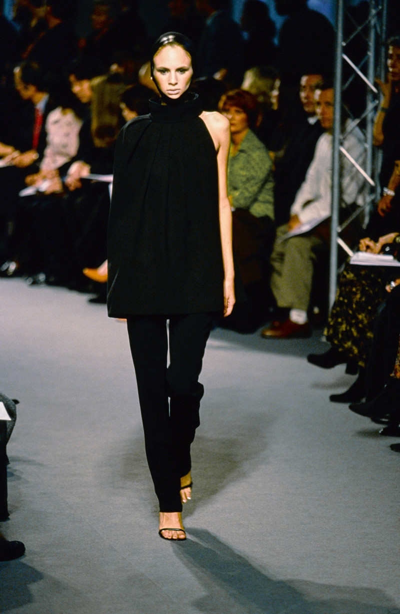 Balenciaga fashion show for Spring/Summer 1998